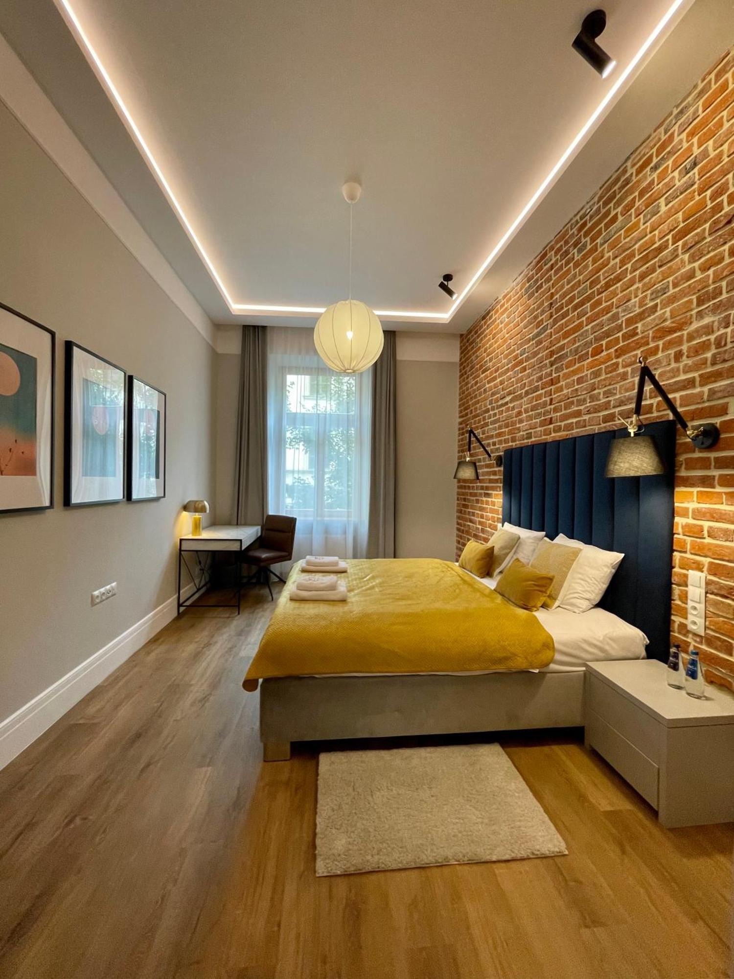 Golden Queen Apartments City Center 克拉科夫 外观 照片